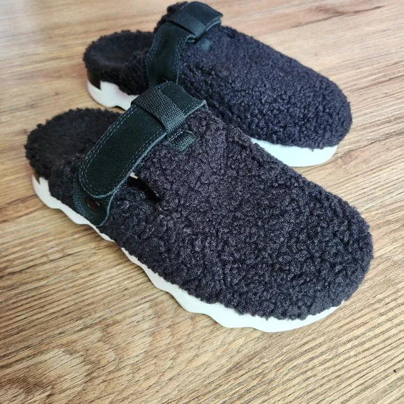 Size 9 - SOREL Viibe Black Faux Shearling Fuzzy Slip-On Shoes - Picture 4 of 14